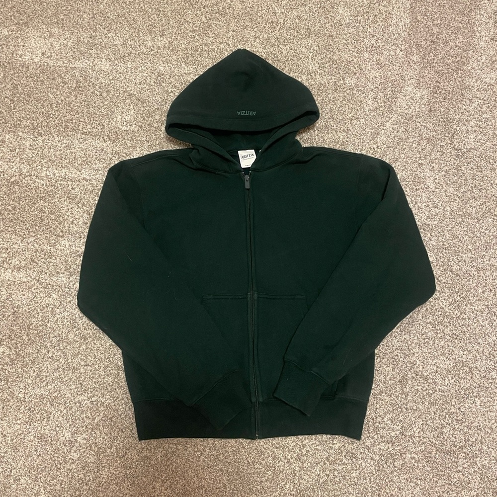 Aritzia Sweatfleece Perfect Fit Full-Zip Hoodie Sweatshirt in Scarab